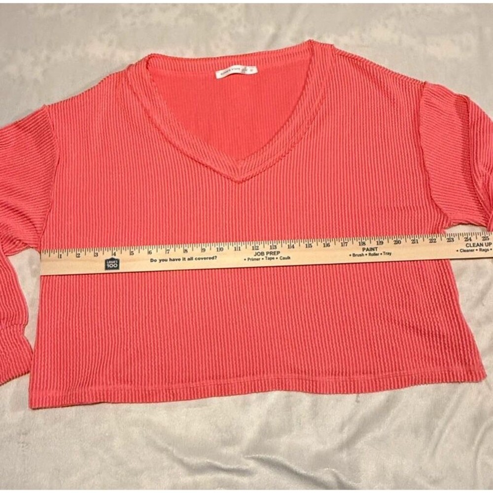 Altar’d State Large Coral Cropped V-Neck Long Sleeve Knit Pullover - Picture 6 of 7